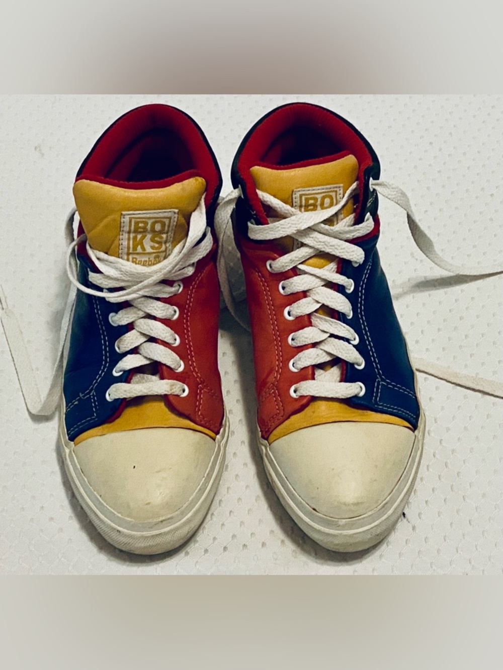Women’s REEBOK Color Block Multicolor High-Top Sneakers, 6.5. Sold as pictured